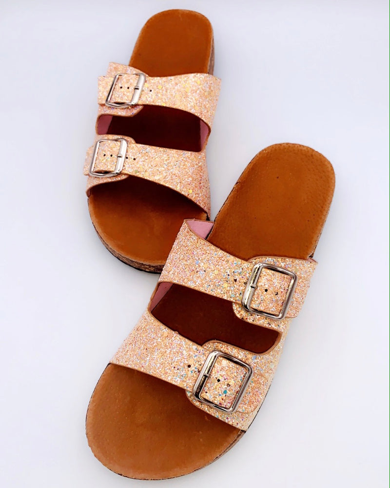 women sandals 