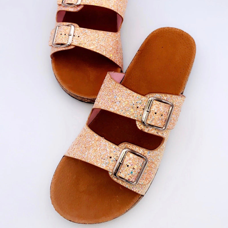 women sandals 